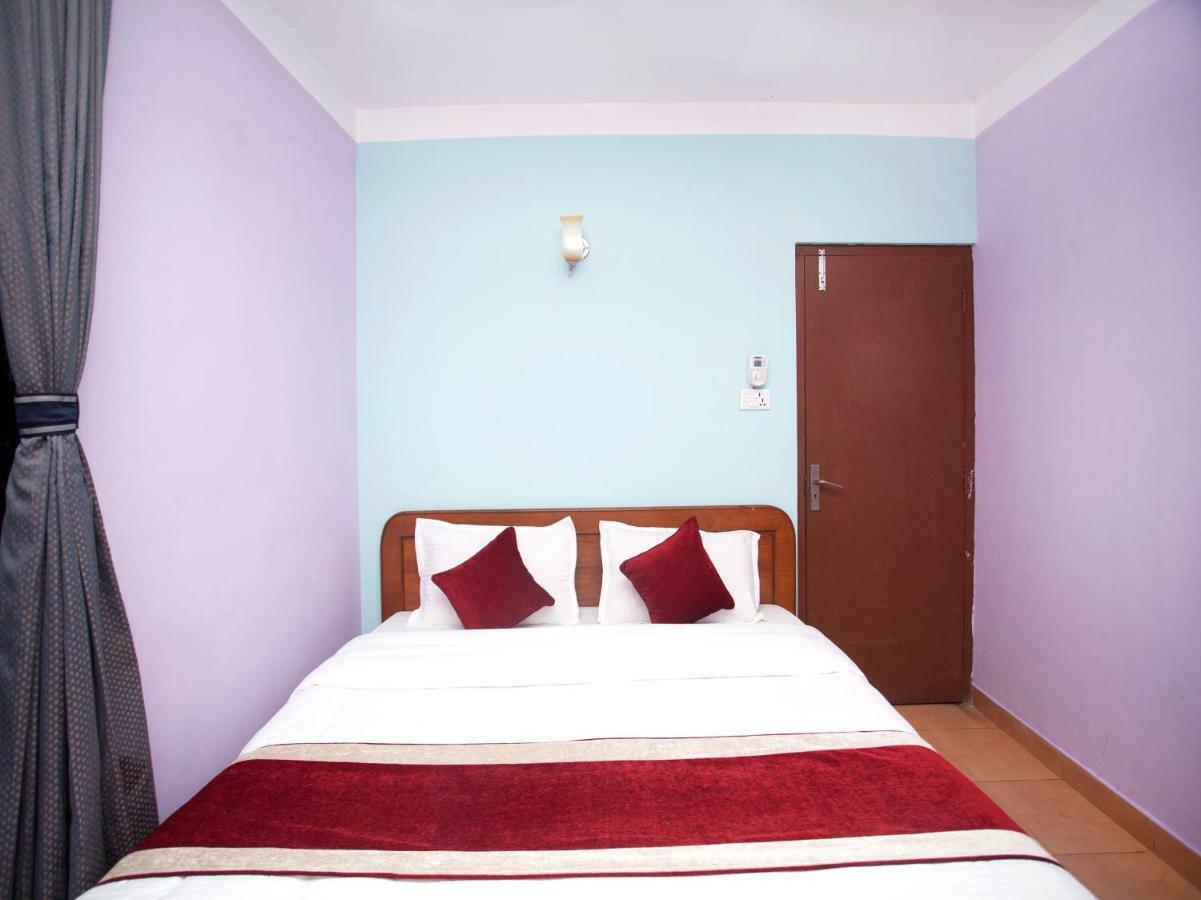Allied Hotel Balaju Екстер'єр фото