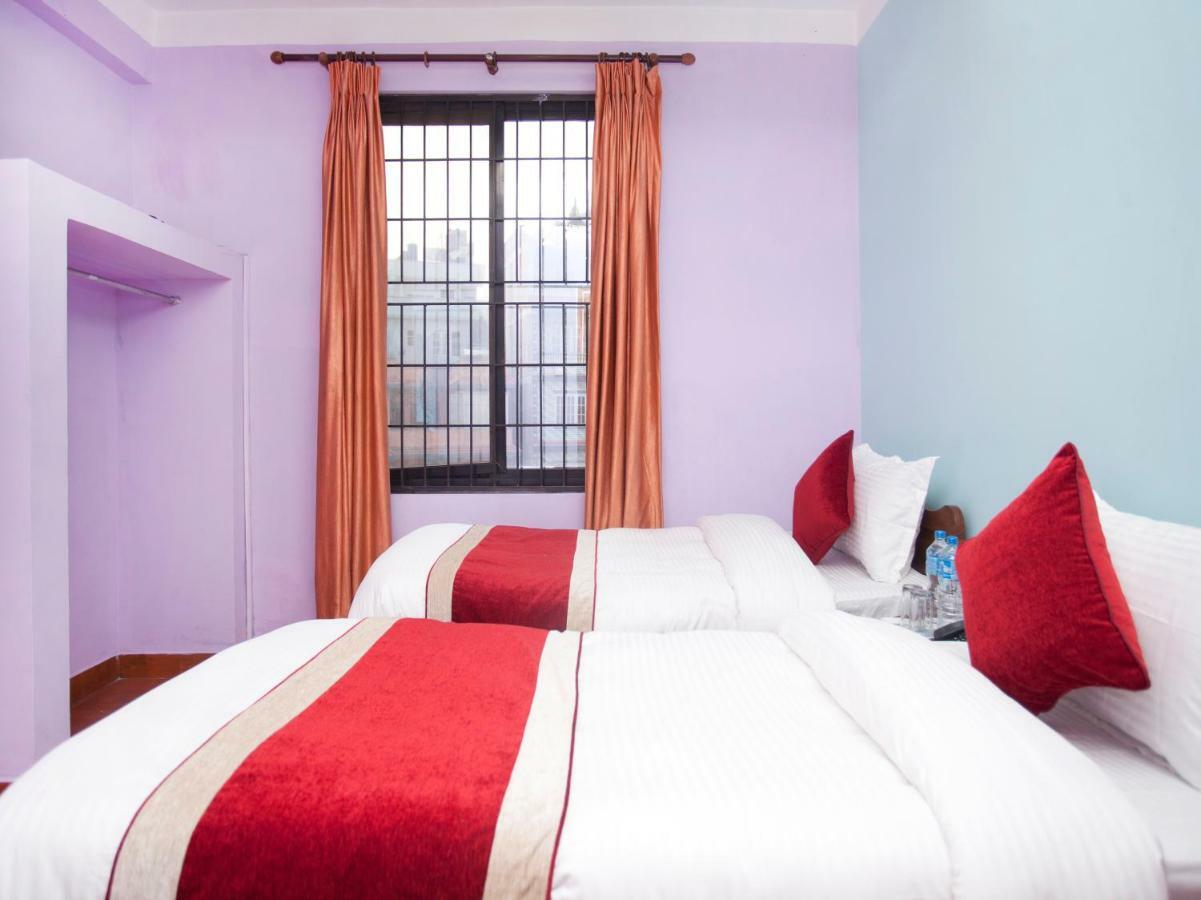 Allied Hotel Balaju Екстер'єр фото