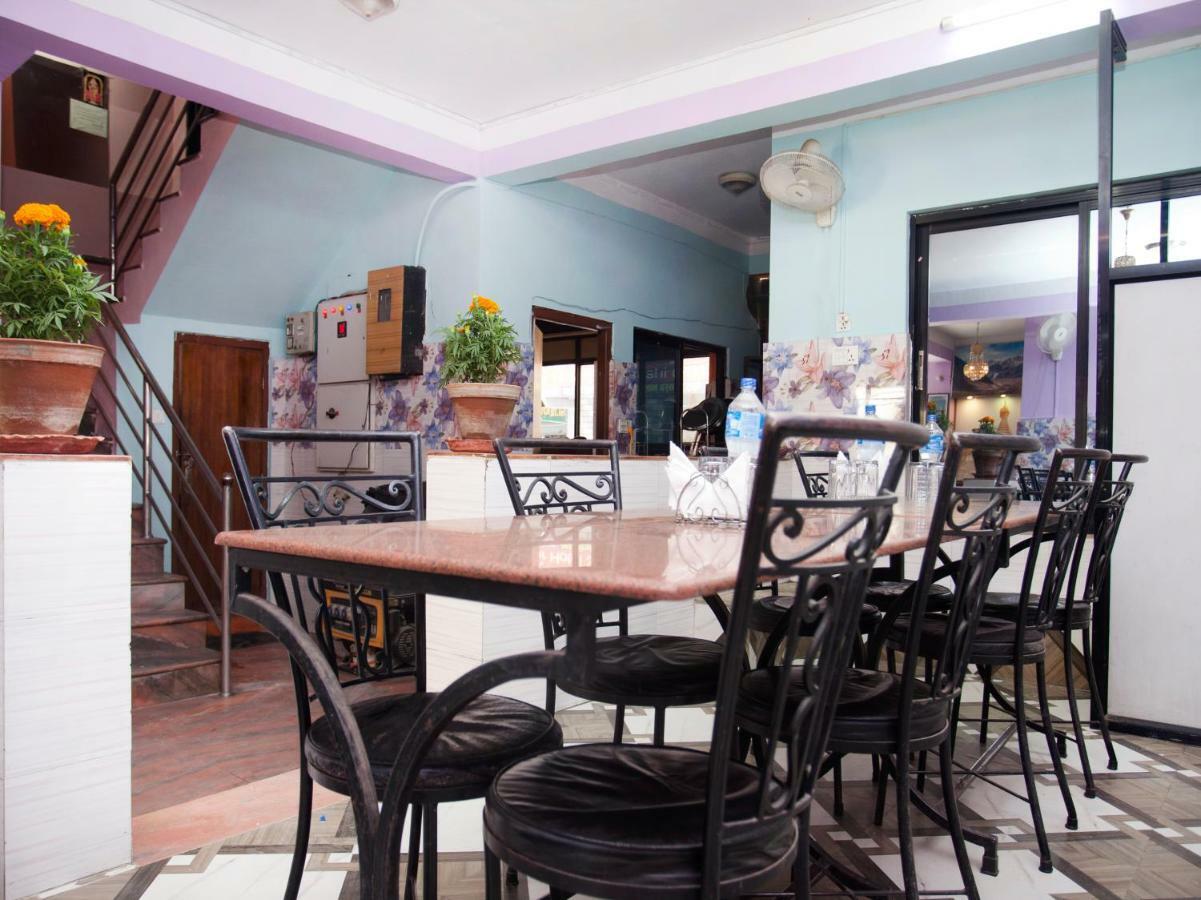 Allied Hotel Balaju Екстер'єр фото