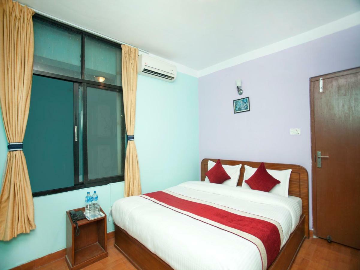 Allied Hotel Balaju Екстер'єр фото